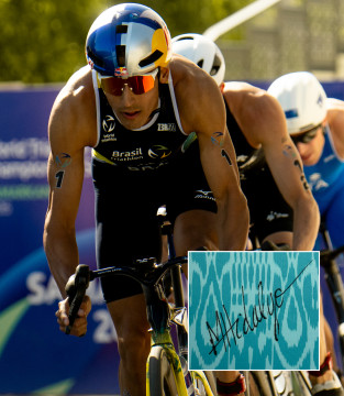 T-shirt signed by Miguel HidalgoWorld Triathlon Championship Series Samarkand 2026