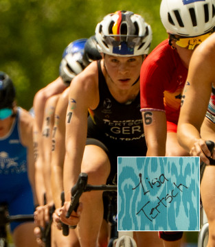T-shirt signed by Lisa Tertsch World Triathlon Championship Series Samarkand 2026